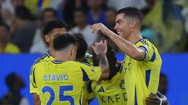 Cristiano Ronaldo tỏa sáng, kiếm điểm cho Al Nassr