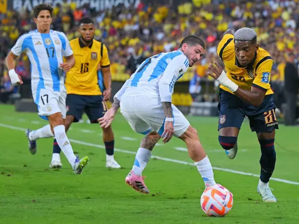 Argentina mất vị trí số 1 trên BXH FIFA sau thất bại trước Ecuador?