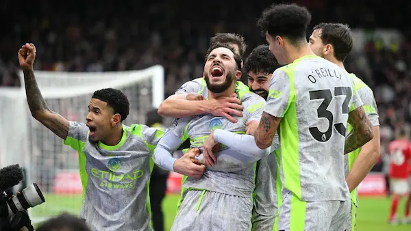 Liệu Arsenal có thể đánh bại Manchester City để xưng vương?