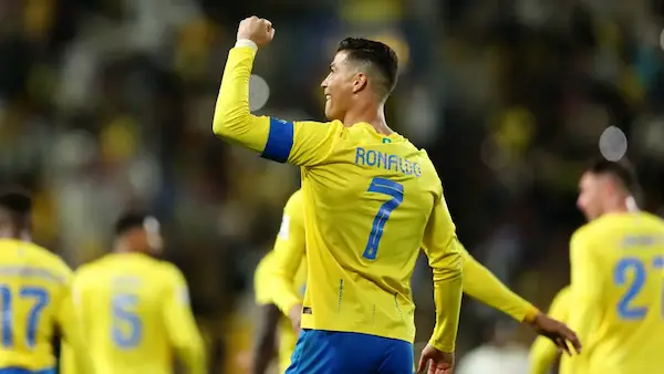 Cristiano Ronaldo đưa Al-Nassr vào tứ kết AFC Champions League