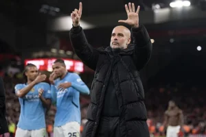 Pep Guardiola đáp trả gay gắt trước thất bại Man City